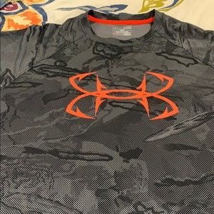 Under Armour long sleeve excellent condition